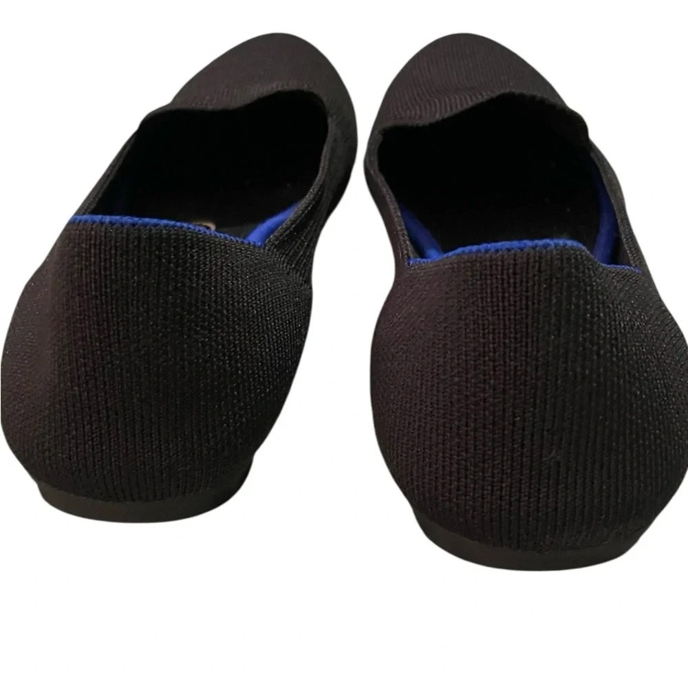 Rothy's Women's Black and‎ Blue Flats